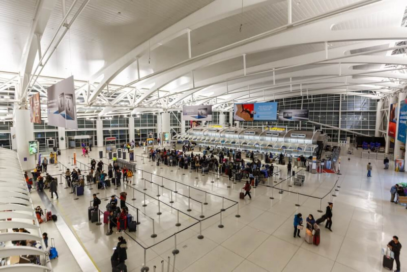 Orlando Airport Smoking Area +1-888-839-0502: 