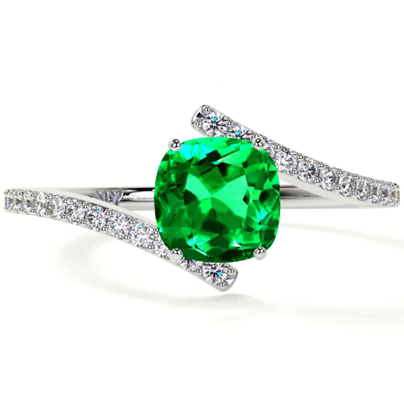 Emerald Stone Ring in 14k White Gold: 