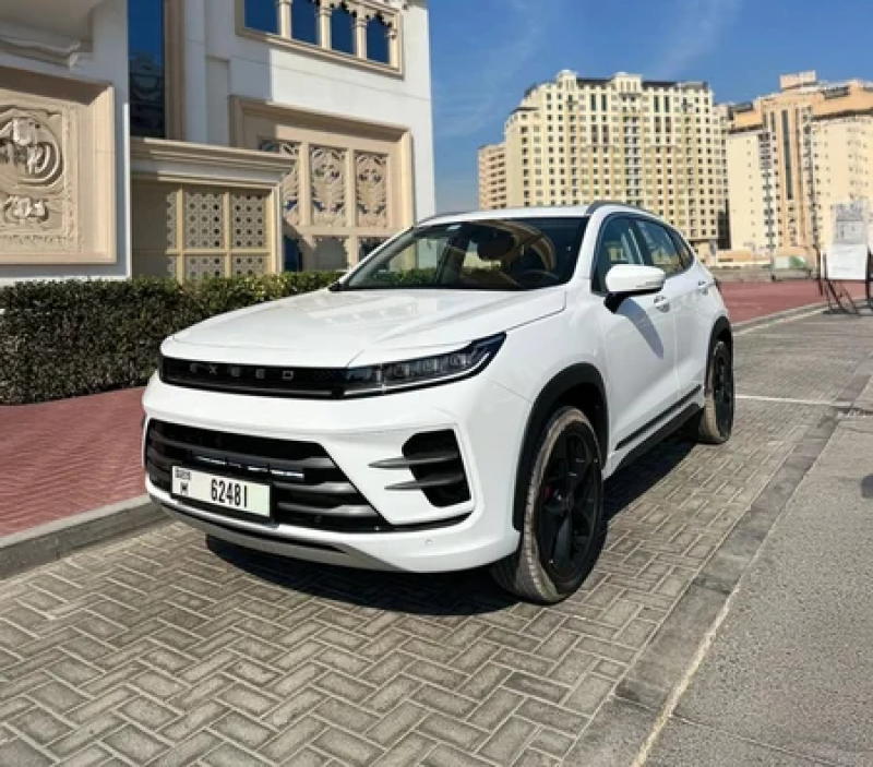 Rent mercedes benz in dubai