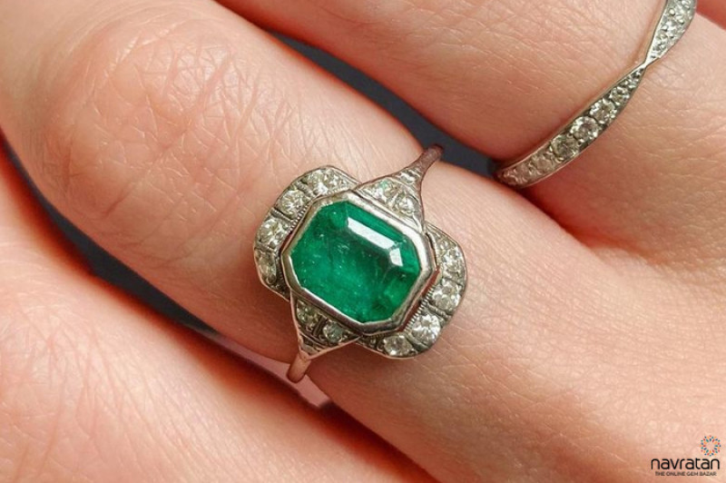 Emerald Benefits: Boosting Intelligence, Love & Fortune: 