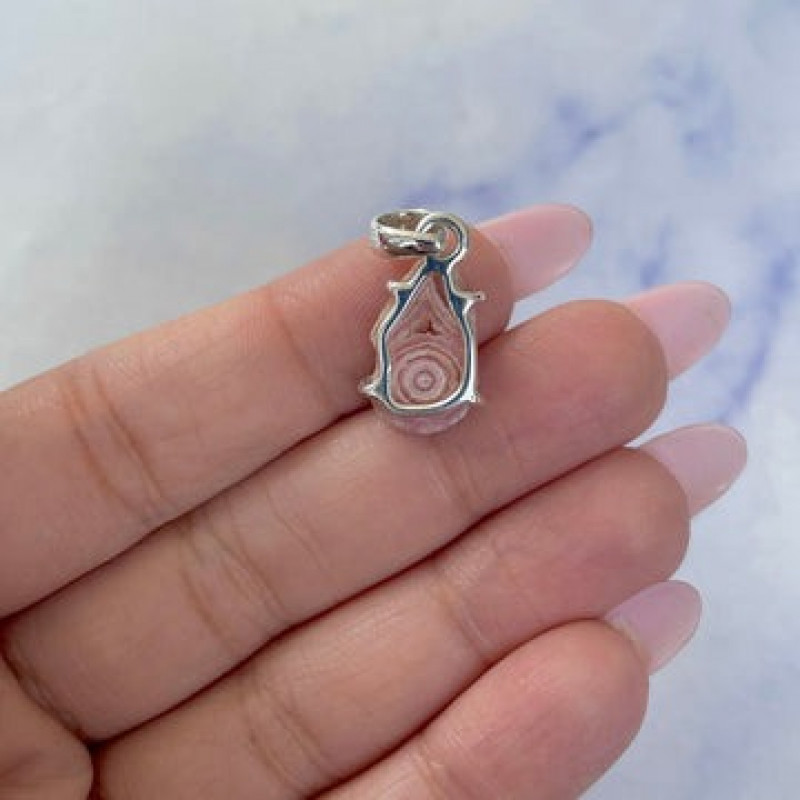 Elevate Your Style with Exquisite Rhodochrosite Pendants for Inner Peace and Beauty: 