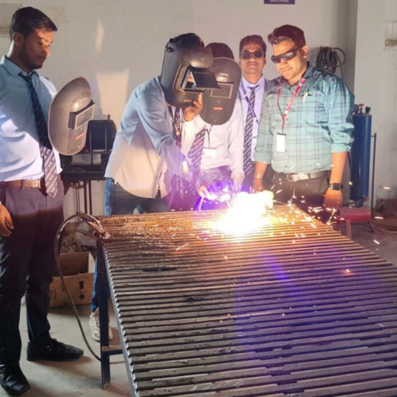 SVN – Among the Best BTech Colleges in UP for Future Engineers: 