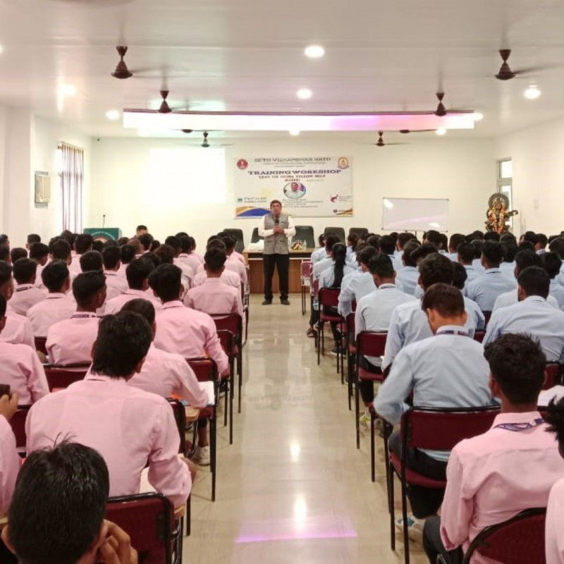 Lucknow MBA University Creating Tomorrow’s Leaders: 