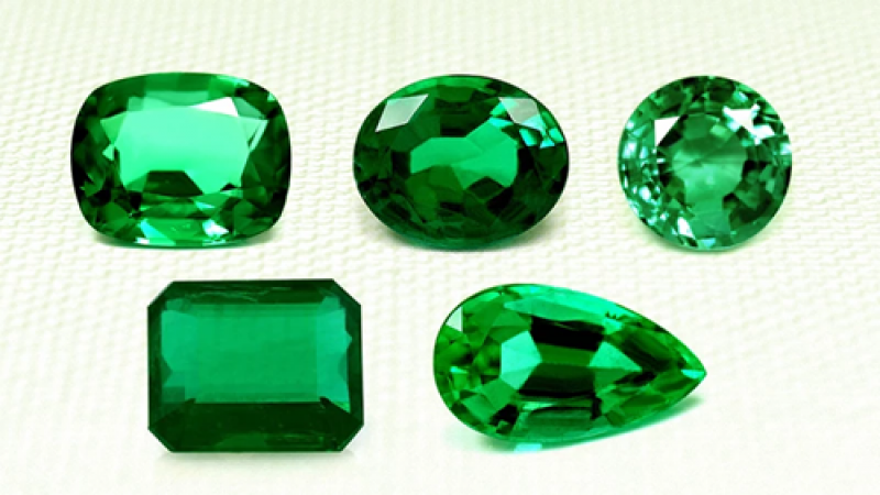 Explore Beautiful Loose Emeralds Online Now: 