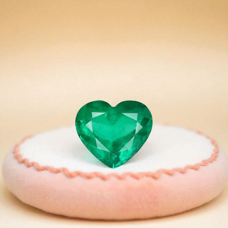 Heart-Shaped Gemstones: The Ultimate Symbol of Love: 