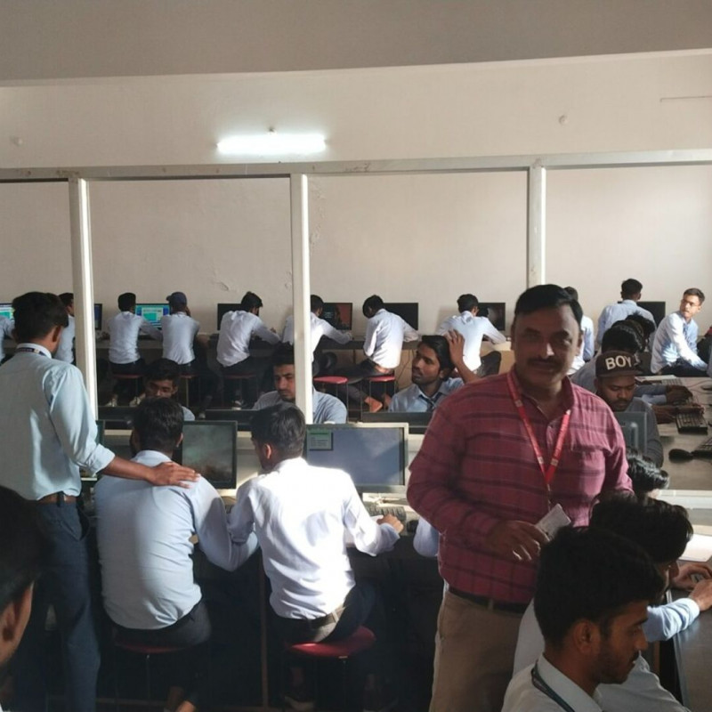 Lucknow MBA University Choices for Future Business Leaders: 