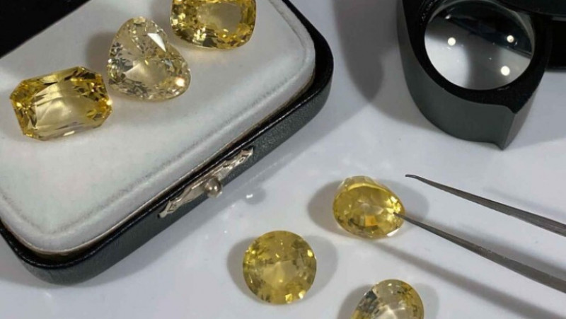 How to tell if a yellow sapphire is natural or treated?: 
