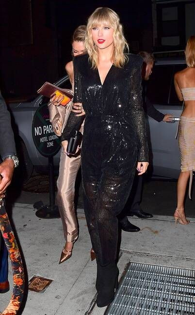 Taylor swift vmas after party 2019, black jumpsuit, fashion dress, longsleeve romper suit: 