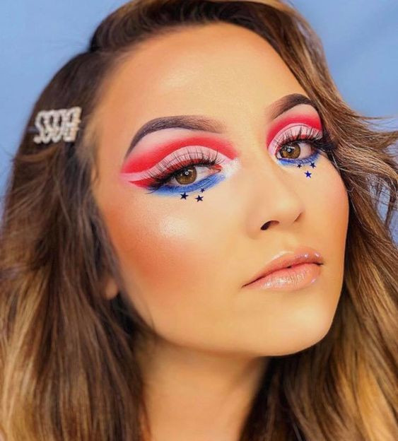 Cute Makeup Ideas For 4th July Independence Day: 