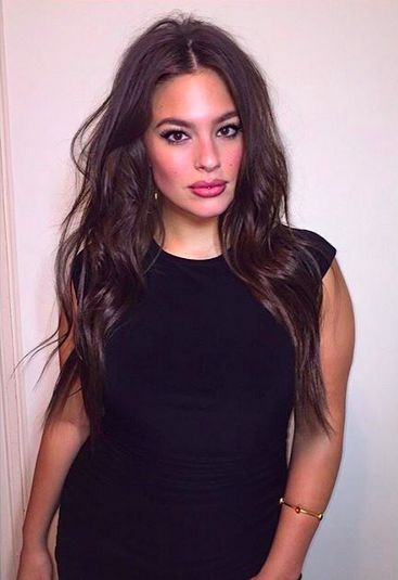 Ashley Graham plus-size model black dress ideas: Makeup Looks  