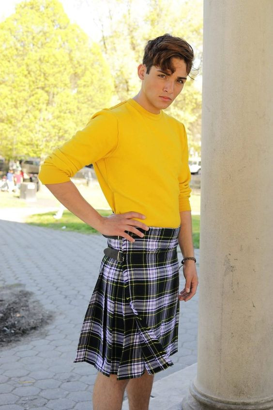 Outfit Instagram with skirt, tartan, dress shirt