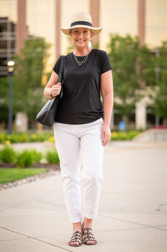 Black T-shirt Outfit Ideas With White Beach Pant, Jeans: 