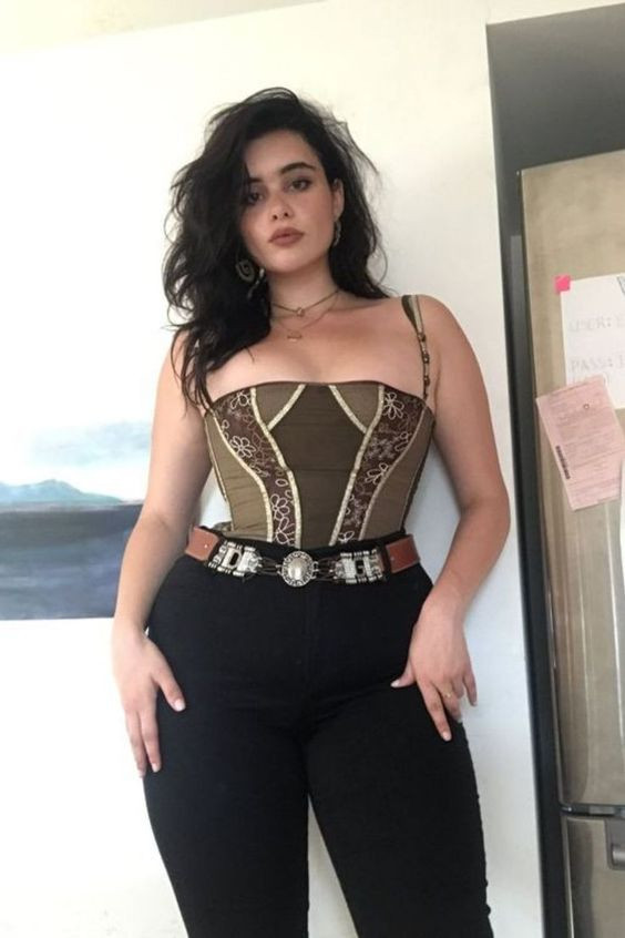 EUPHORIA GALZ  Euphoria clothing, Euphoria fashion, Barbie ferreira