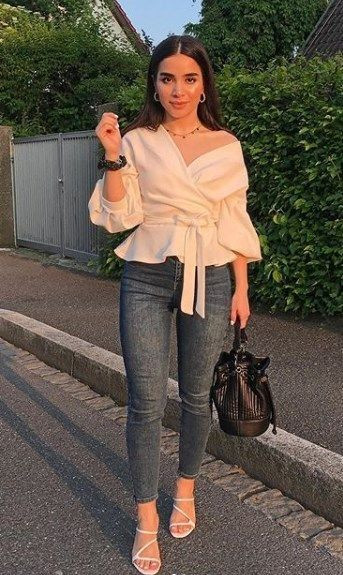 Women's Light Blue Casual Trouser, Pink Tunic, Beige Casual Sandal, Outfits 2022 Elegantes: 