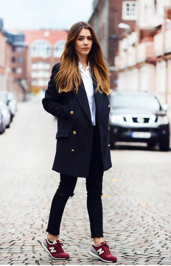 New Balance Outfit, Black Jeans Outfit Ideas With Black Winter Coat, New Balance 720 Outfit: 