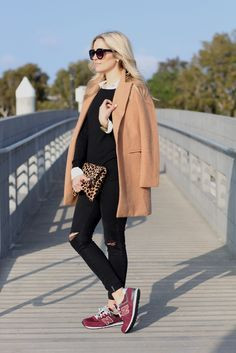 New Balance Outfit, Black Casual Trouser Outfit Ideas With Beige Winter Coat, Jeans: 