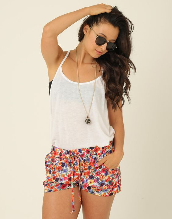 Hotpant, Floral Shorts Outfit Designs With, Fashion Model: 