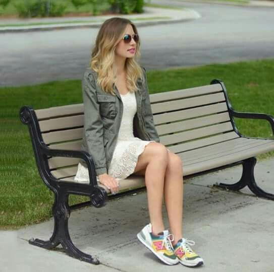 New Balance Outfit, Outfit Ideas With Grey Bomber Jacket, Sitting: 