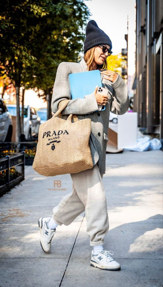 New Balance Outfit, Beige Sweat Pant Outfit Ideas With Beige Suit Jackets And Tuxedo, Hailey Baldwin New Balance: 