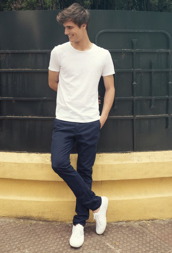 Dark Blue And Navy Casual Trouser, Chinos Outfits With White T-shirt, Navy Chinos With T Shirt: 