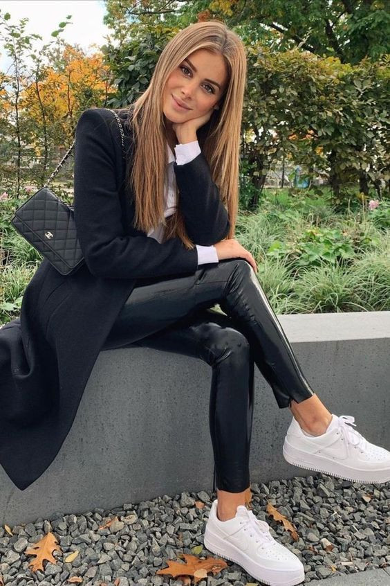 Black Suit Jackets Tuxedo, Office Wardrobe Ideas With Black Casual Trouser, Outfits Tenis Blancos: 