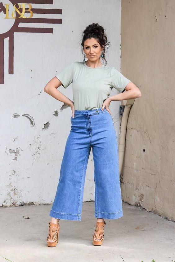 Light Blue Culotte, Culottes Fashion Wear With Grey T-shirt, Bottoms: 