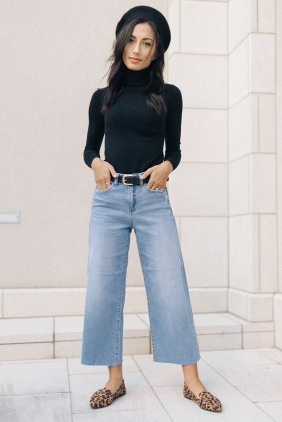 Light Blue Culotte, Culottes Outfit Trends With Black Sweater, Outfit With Short Leg Wide Pants: 
