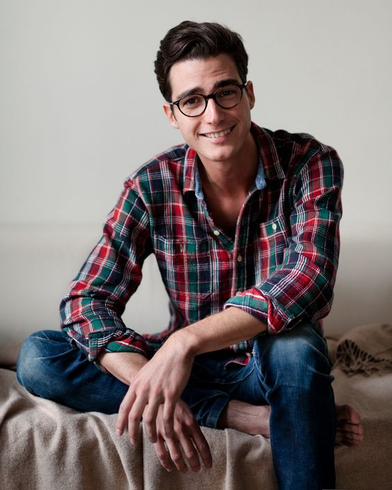 Shirt, Nerd Clothing Ideas With Dark Blue And Navy Jeans, Clean Shave With Specs: 