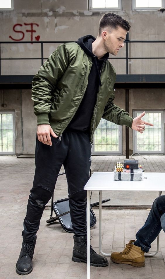 Green Bomber Jacket, Bomber Jacket Ideas With Black Leather Trouser: 