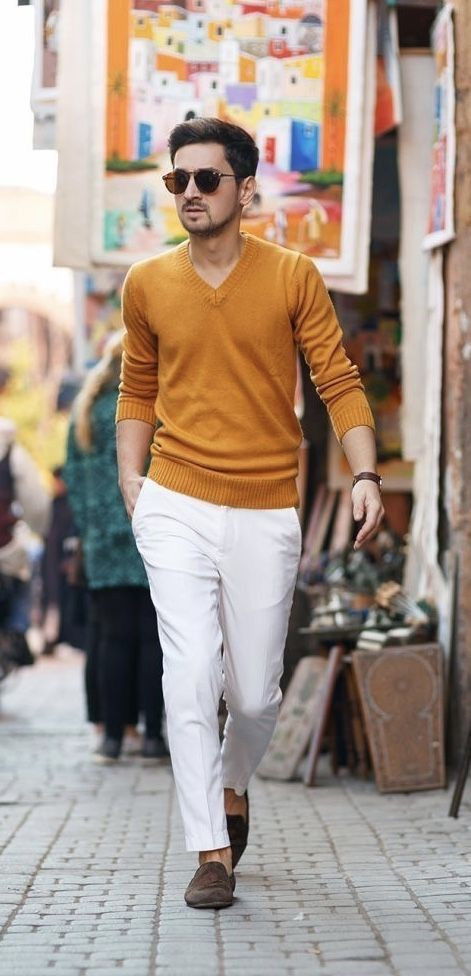 Yellow Sweater, Mustard Sweater Outfits With White Jeans, Look Branco Com Amarelo Masculino: 
