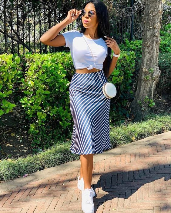 Pencil And Straight Slip Skirt Fashion Trends With White Crop Top Skirt  Outfits  Robe mode casual wear