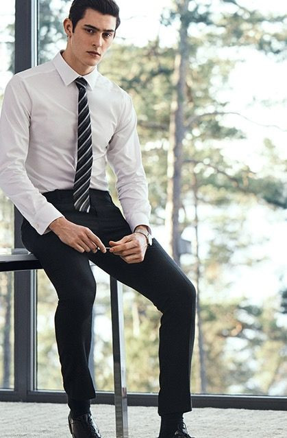 White Shirt, Interview Fashion Trends With Black Casual Trouser, Outfit Interview Kerja Pria: 