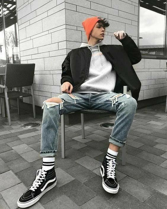 Black and white outfit ideas and inspiration with jeans, trousers