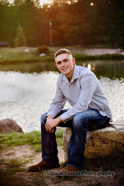 White Shirt, Convocation Fashion Tips With Dark Blue And Navy Jeans, Senior Pictures Colorado Springs: 