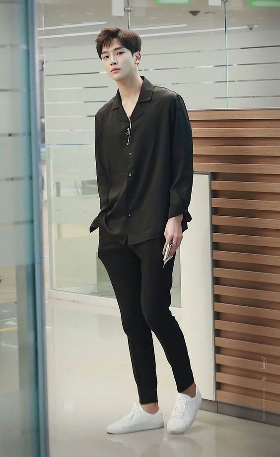 Black Shirt, Korean Outfits Ideas With Black Suit Trouser, Rowoon Style: 