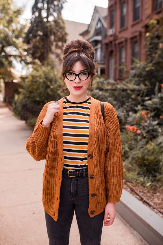 Quirky Fashion Wear With Dark Blue And Navy Jeans, Nerdy Girl Fashion: instagram outfits  