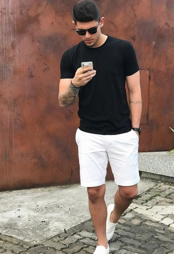 White Casual Short, Shorts Outfit Trends With Black T-shirt, T Shirt: 