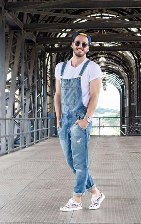 Men's Overall Attires Ideas With Multicolor Sneaker, Outfits Con Overall Hombre: 