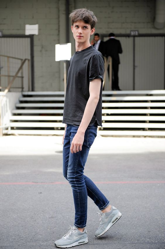 Black T-shirt, Guys School Outfits Ideas With Dark Blue And Navy Casual Trouser, Fashion Outfits: 