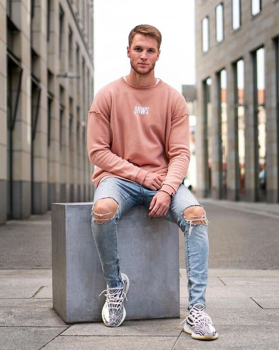 Pink Sweatshirt, Winter Outfit Designs With Light Blue Casual Trouser, Ripped Jeans Outfit Men: 