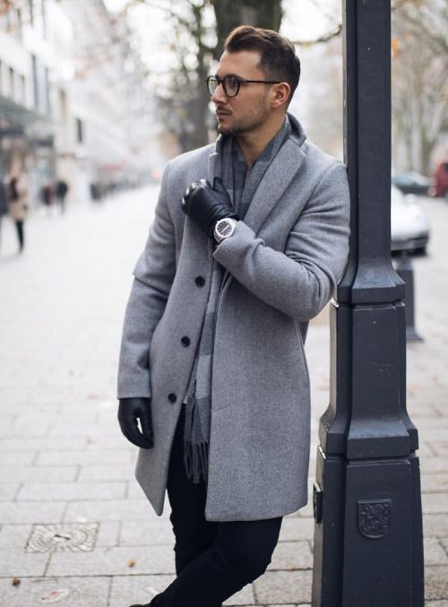 Grey Winter Coat, Winter Outfit Trends With Black Pants, Autumn Outfits Men: 