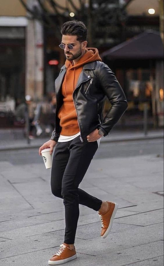 Black Biker Jacket, Winter Outfits With Black Sweat Pant, Men's Leather Jacket Outfits: 