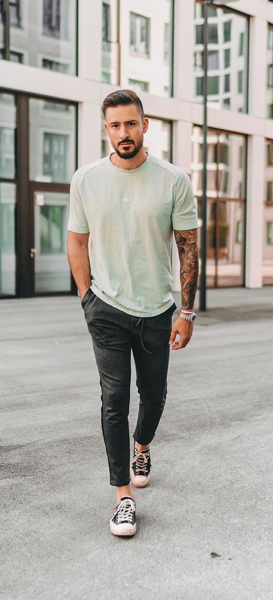 Light Green T-shirt, Men's Pastel Ideas With Grey Jeans, Mint T Shirt Men's Outfit: 