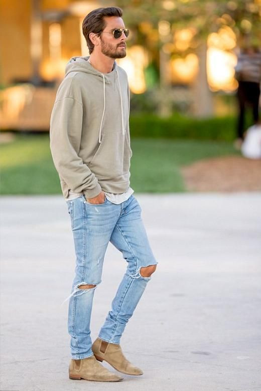 Beige Hoody, Chelsea Boots Fashion Tips With Light Blue Jeans, Men's Chelsea Boots Outfit: 