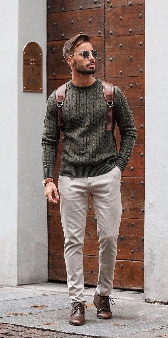 Grey Sweater, Men's Winter Outfit Trends With Beige Jeans, Style Men 2022: 