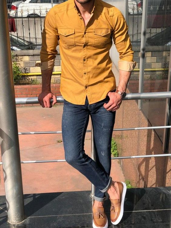 Yellow Shirt, Men Shirts Outfits With Dark Blue And Navy Jeans, Outfit Camisa Mostaza Hombre: 