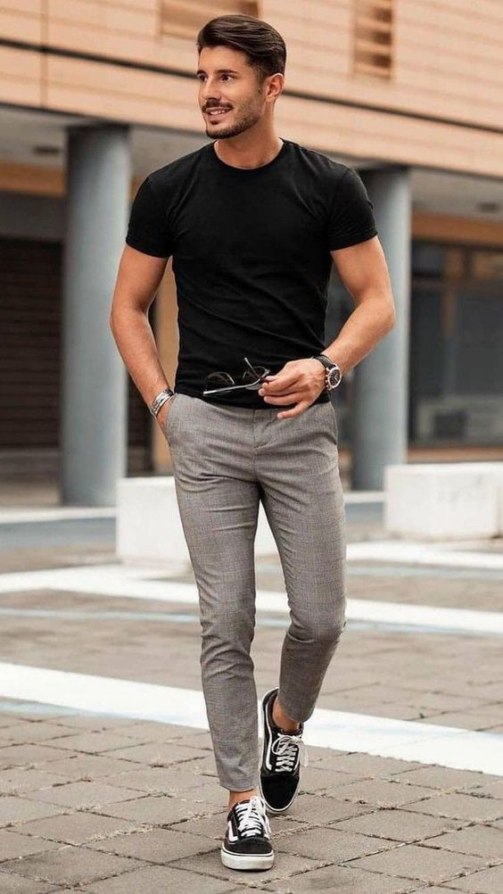 Grey Jeans, Outfit Trends With Black T-shirt, Casual Summer Mens Wear ...