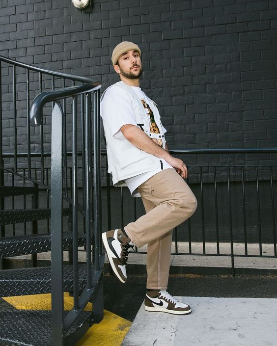 White T-shirt, Jordan Attires Ideas With Beige Suit Trouser, Street Style Men's Jordan 1 Outfit: 