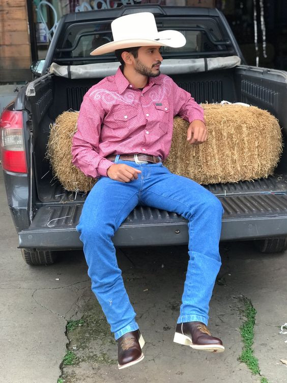 Pink Shirt, Cowboy Fashion Outfits With Light Blue Jeans, Jeans | Cma ...