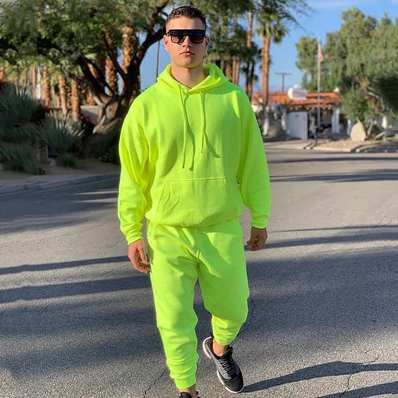 Green Hoody, Neon Outfit Designs With Green Sweat Pant, Conjunto Neon Hombre: 